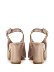 Moda in Pelle Love High Vamp Comfort Sandals with Swoosh Heels - Image 3 of 4