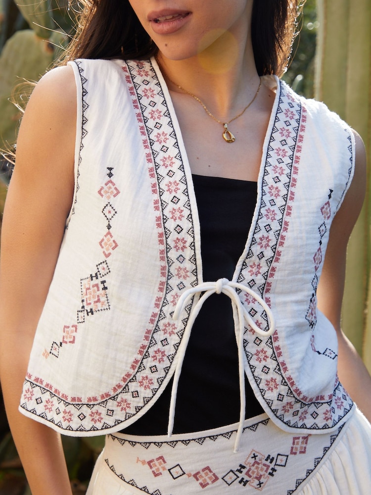 Threadbare Cream 100% Cotton Embroidered Tie Front Waistcoat - Image 2 of 4