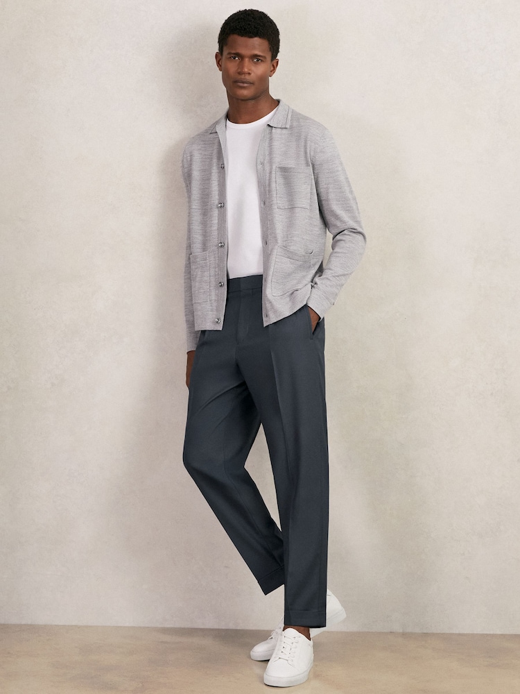 Stahlblau - Reiss Brighton Relaxed-Fit Pleated Tapered Trousers - Bild 1 von 7 Stahlblau - Reiss Brighton Relaxed-Fit Pleated Tapered Trousers - Bild 1 von 7