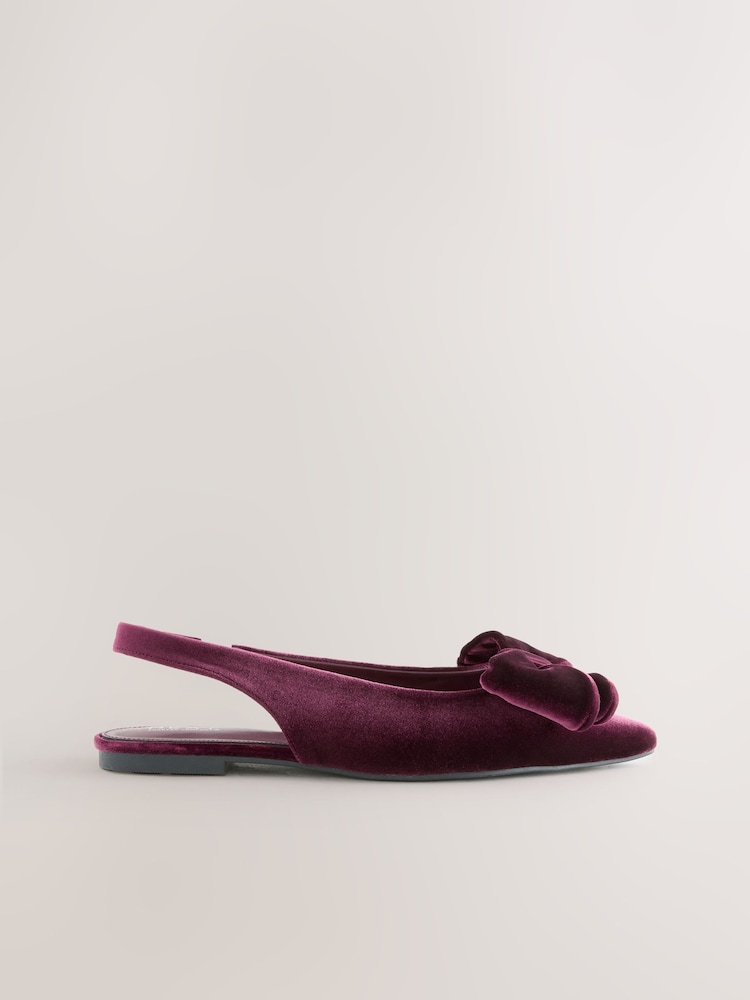 Burgandy Red Velvet - Forever Comfort® Point Toe Bow Slingback Flat Shoes - Imagen 2 de 5