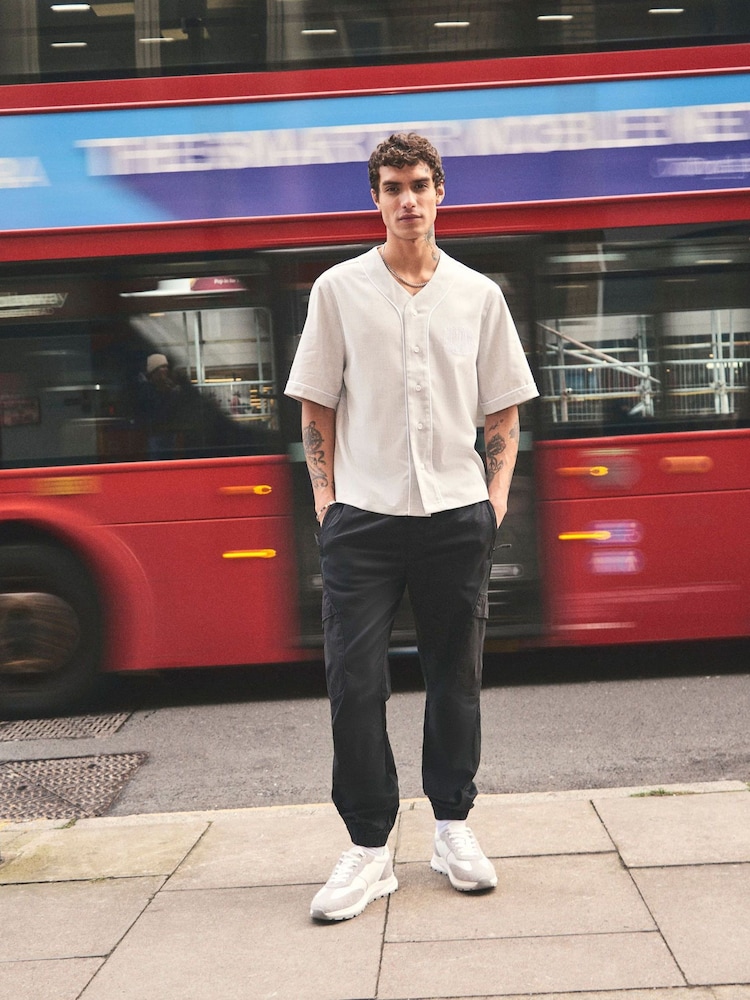 Черный - River Island брюки-карго с манжетами - Изображение 1 из 1 Черный - River Island брюки-карго с манжетами - Изображение 1 из 1