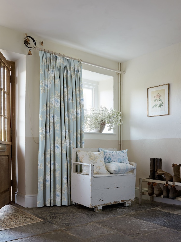 Shabby Chic by Rachel Ashwell® Blue Royal Bouquet Made to Measure Curtains - Image 2 of 9