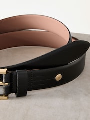 tom preto/dourado - Cinto de couro premium feito na Italy - Imagem 6 de 6