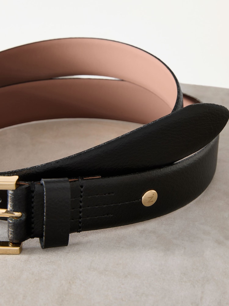 tom preto/dourado - Cinto de couro premium feito na Italy - Imagem 6 de 6