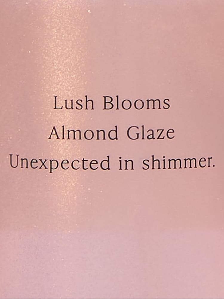Victoria's Secret Velvet Petals Shimmer Body Mist 250ml - Image 2 of 2 Victoria's Secret Velvet Petals Shimmer Body Mist 250ml - Image 2 of 2