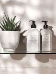 Margaret Dabbs London Pure Exfoliating Hand Wash 300ml - Image 2 of 2