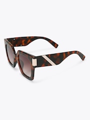 Carvela Chunky Flare Brown Sunglasses - Image 3 of 4