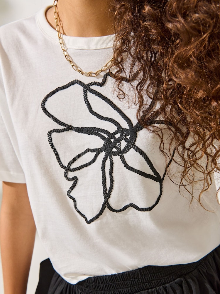 JDY White 100% Cotton Floral Printed T-Shirt - Image 2 of 2
