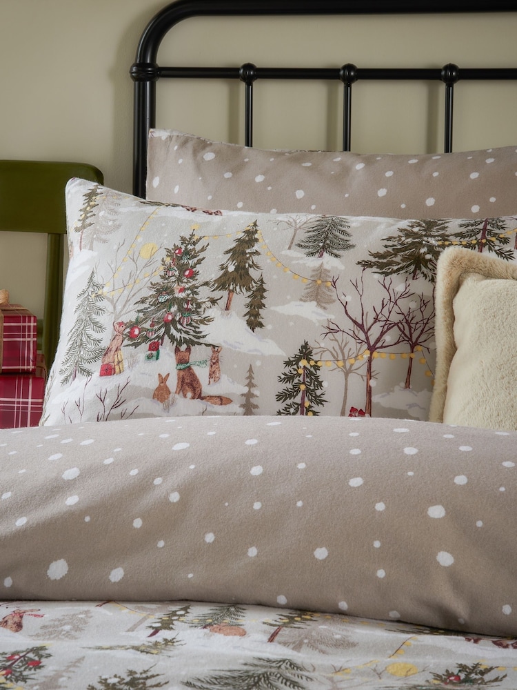 Furn Natural Forest Festivities Duvet Set - Image 2 of 3