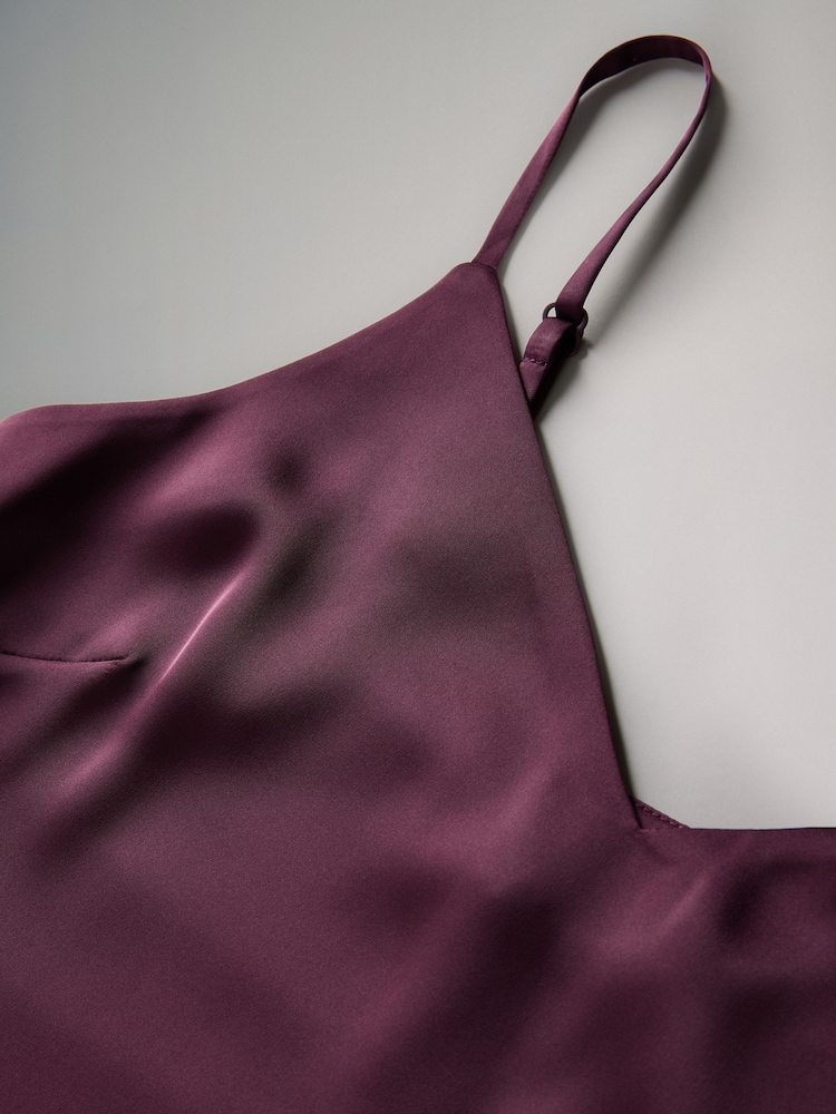 تشكيلة من 2 رداء علوي بحمالات من الستان من The Set - صورة 6 من 6 تشكيلة من 2 رداء علوي بحمالات من الستان من The Set - صورة 6 من 6