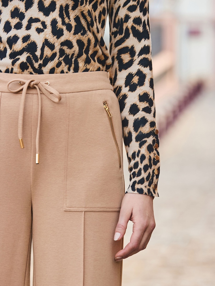 Sosandar Cream Supersoft Wide Leg Trousers - Image 5 of 5