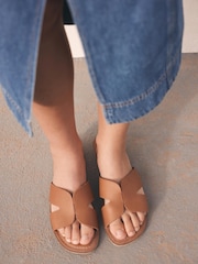 Mint Velvet Brown Darcie Leather Flat Sandals - Image 2 of 6