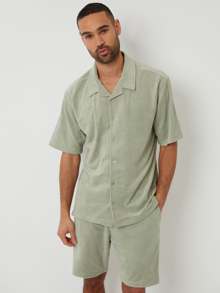Threadbare Green Towelling Revere Collar Short Sleeve Shirt - Image 1 of 4