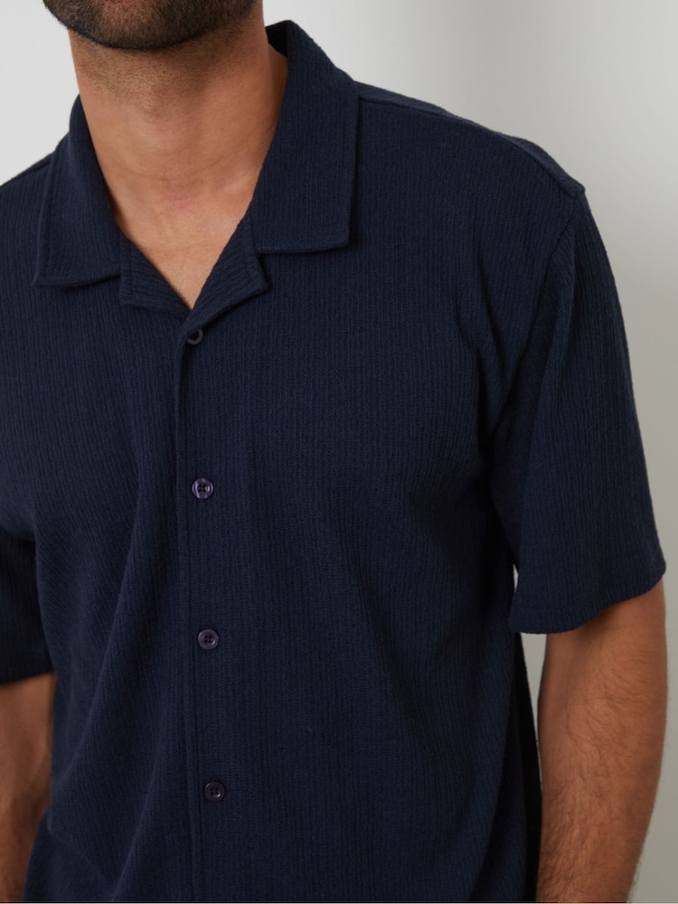 Marineblau - Threadbare Relaxed Fit Textured Mix Short Sleeve Shirt - Bild 4 von 4 Marineblau - Threadbare Relaxed Fit Textured Mix Short Sleeve Shirt - Bild 4 von 4