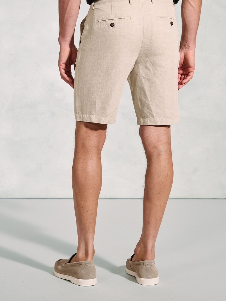 Shorts de algodão e linho Brook Taverner - Imagem 2 de 3