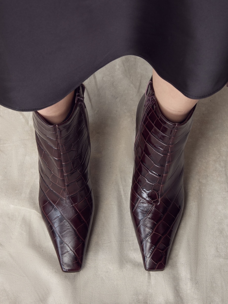 Burgundy Red Croc Embossed N. Premium Chisel Toe Curved Heel Ankle Boots - Image 2 of 4
