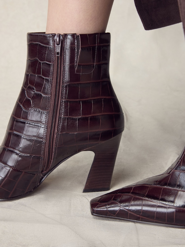 Burgundy Red Croc Embossed N. Premium Chisel Toe Curved Heel Ankle Boots - Image 4 of 4