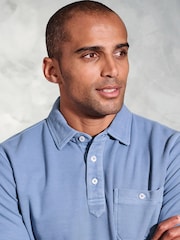 Brook Taverner Garment Dye Pique 100% Cotton Polo Shirt - صورة 4 من 4