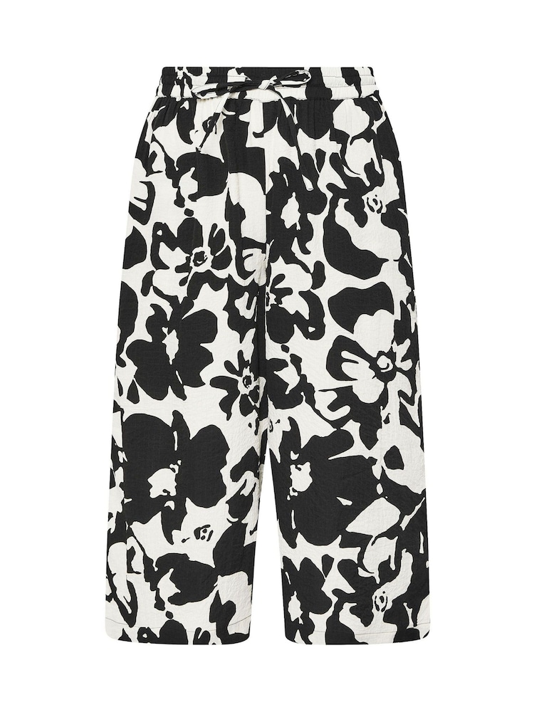 Yours Curve Black Pull On Woven Cropped Trousers - Image 5 of 5