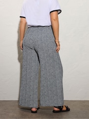 Yours Curve Black Crinkle Gingham Wide Leg Trousers - Image 2 of 5