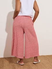 Yours Curve Red Crinkle Midaxi Culottes - Image 3 of 5