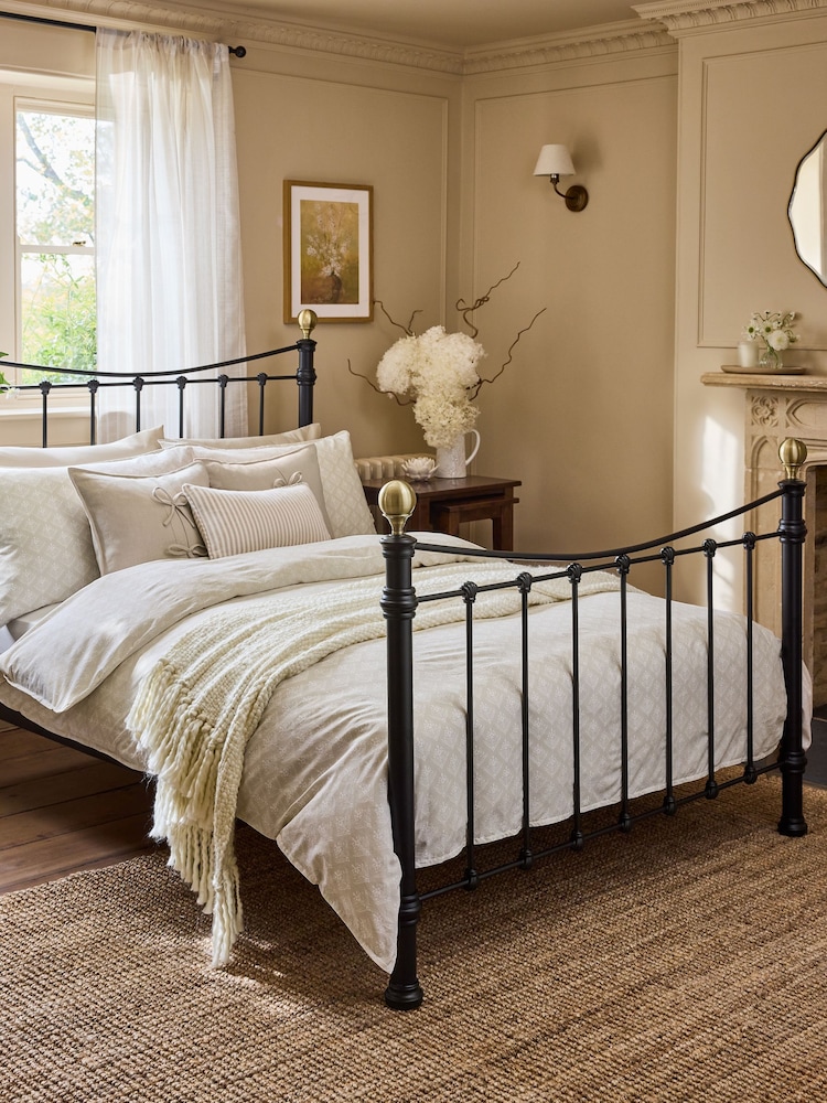 Laura Ashley Natural Ladyfern 100% Cotton Duvet Cover and Pillowcase Set - Image 2 of 5