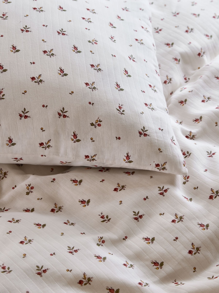 Laura Ashley Red Aylesmore Cotton Gauze Duvet Cover and Pillowcase Set - Image 4 of 4 Laura Ashley Red Aylesmore Cotton Gauze Duvet Cover and Pillowcase Set - Image 4 of 4