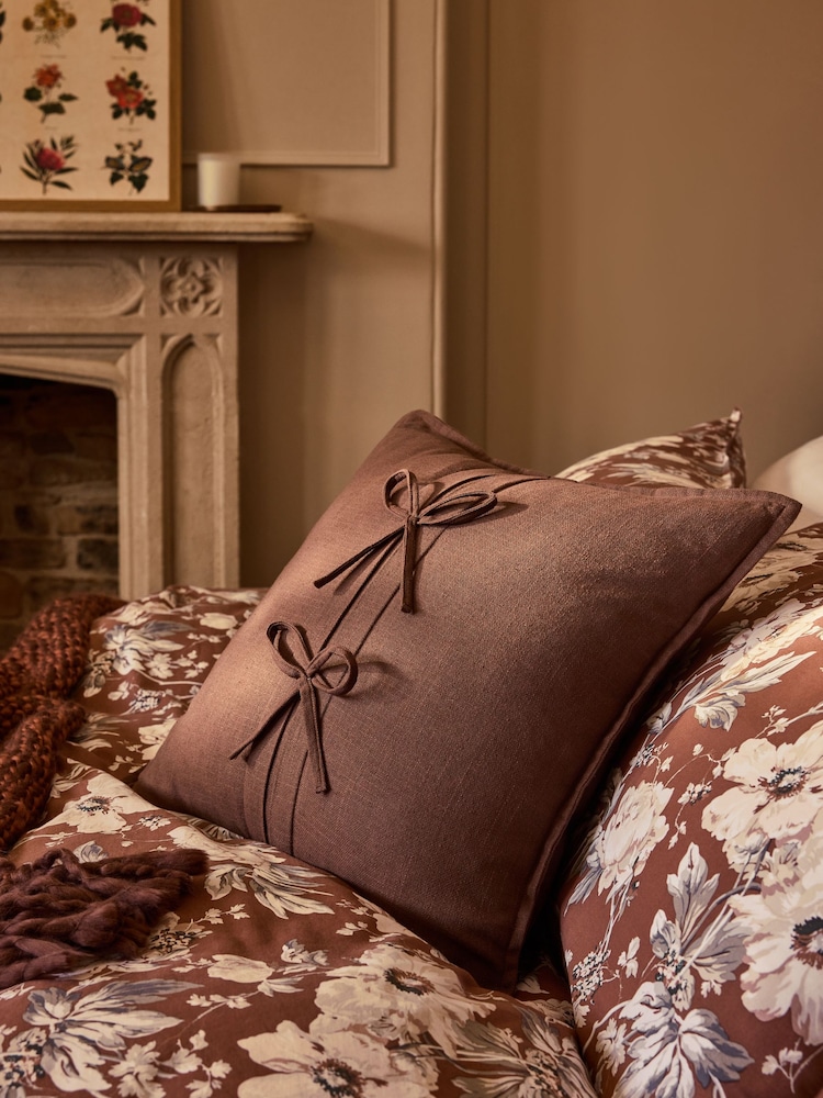 Laura Ashley Sasha Bow Cushion - Imagen 1 de 2