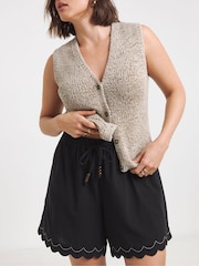 Simply Be Black Scallop Hem 100% Cotton Shorts - Image 1 of 5