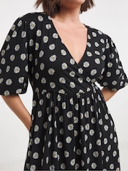 Vestido a media pierna con bolsillo Supersoft de Simply Be - Imagen 3 de 4