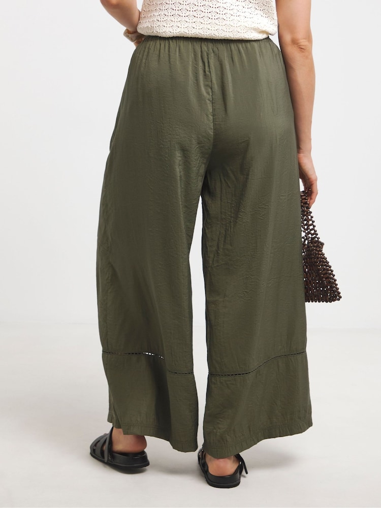 Simply Be Green Wide Fit Extreme Wide Leg Trim Detail Lightweight Trousers - Image 2 of 5 Simply Be Green Wide Fit Extreme Wide Leg Trim Detail Lightweight Trousers - Image 2 of 5