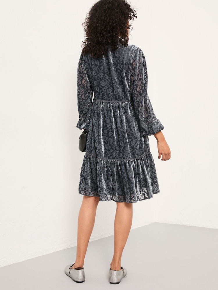 FatFace Riley Dark Grey Petite Devore Dress - Image 2 of 6 FatFace Riley Dark Grey Petite Devore Dress - Image 2 of 6