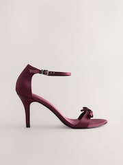 Bordo rdeča - Forever Comfort® Mini Satin Bow Heeled Sandals - Slika 1 iz 5