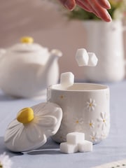 Price & Kensington. Cream Daisy 6 Cup Teapot Milk Jug and Sugar Bowl Set - Image 2 of 5