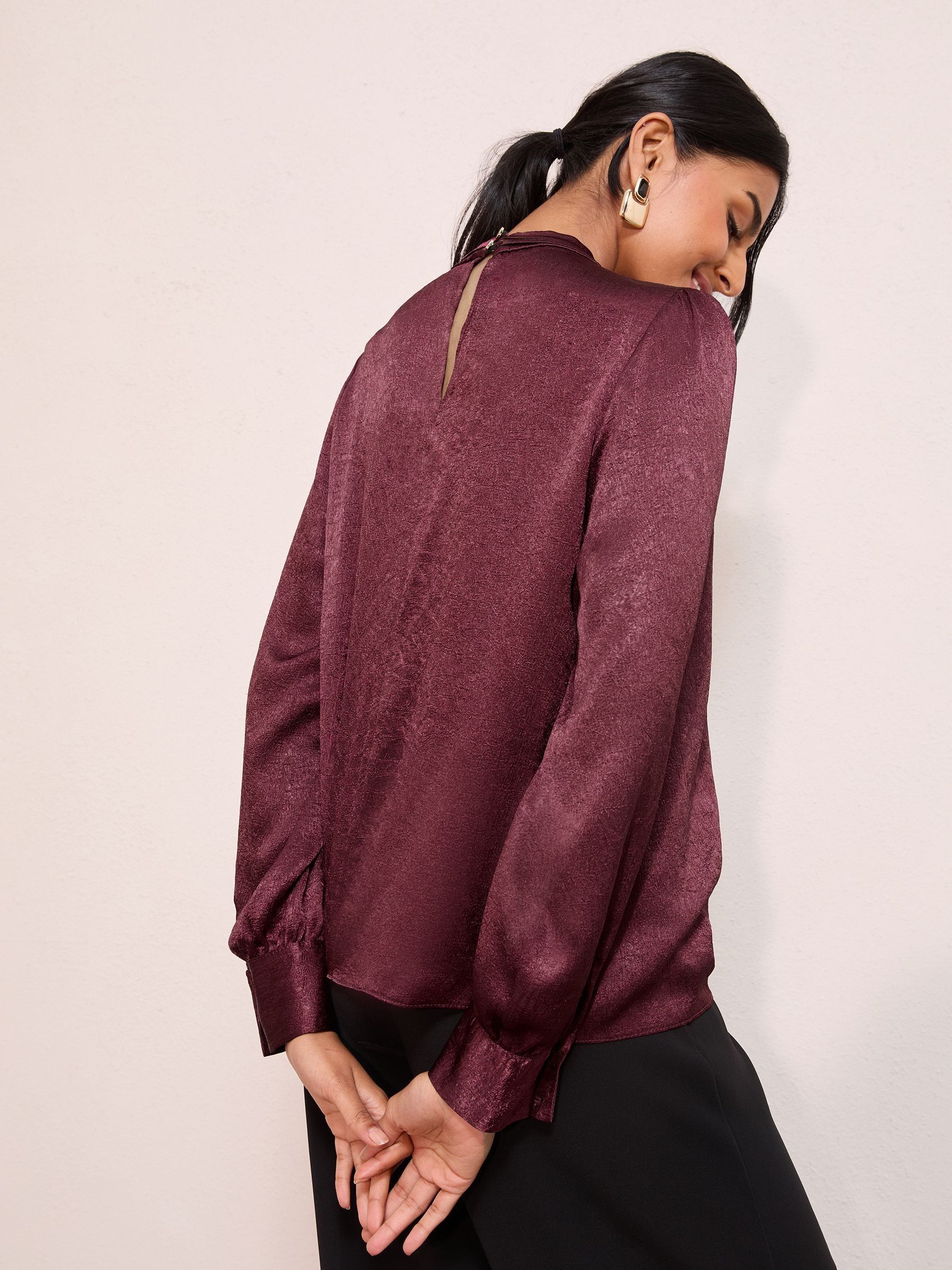 Next：日本 メルローレッド - Friends Like These クラッシュ サテン