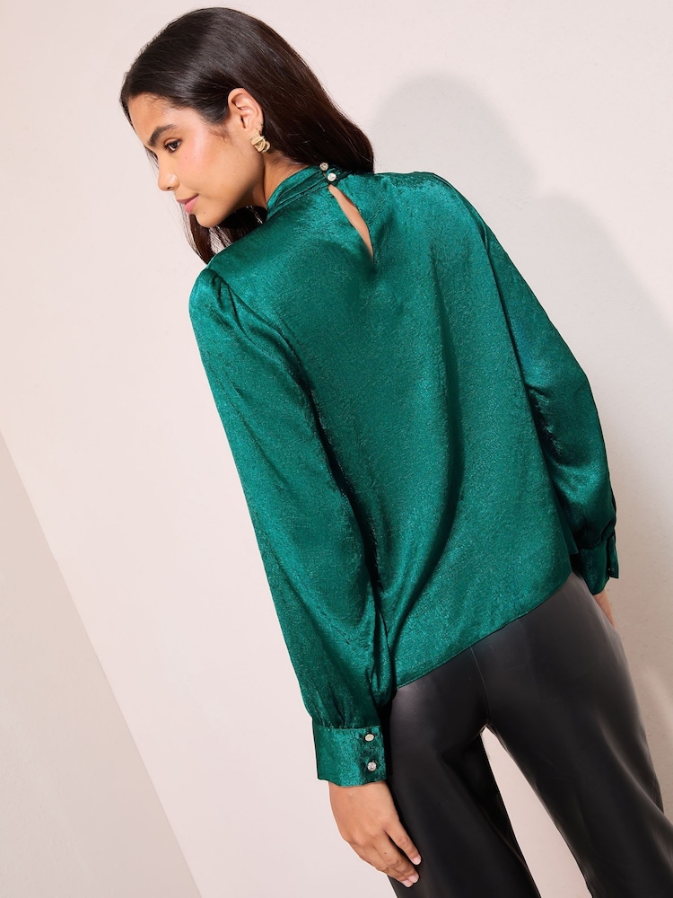 Petrolgrün - Friends Like These Crushed Satin Twist Neck Long Sleeve Blouse - Bild 5 von 5