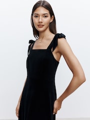 Black Bridesmaid Bow Shoulder Velvet Maxi Dress - Image 4 of 8