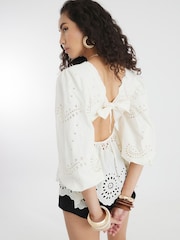 River Island Cream Mid Sleeve Broderie 100% Cotton Blouse - Image 2 of 4