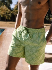Зеленый - Chelsea Peers Geometric Tile Print Swim Shorts - Image 2 of 5