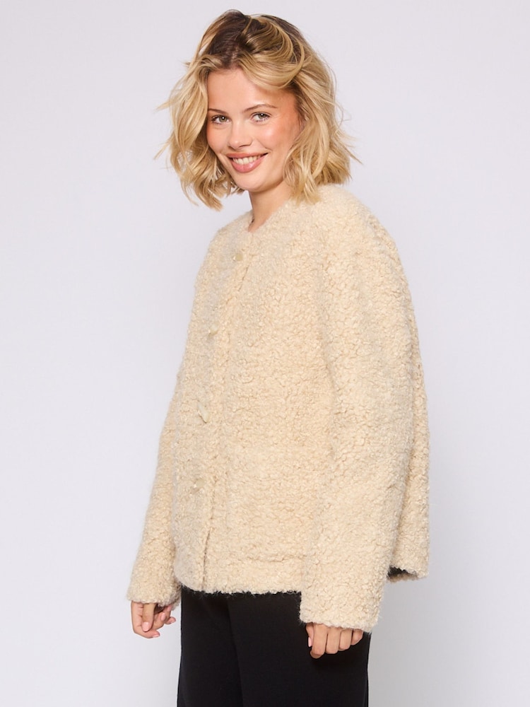 South Beach Cream Button up Curly Fur Jacket - Image 10 of 10