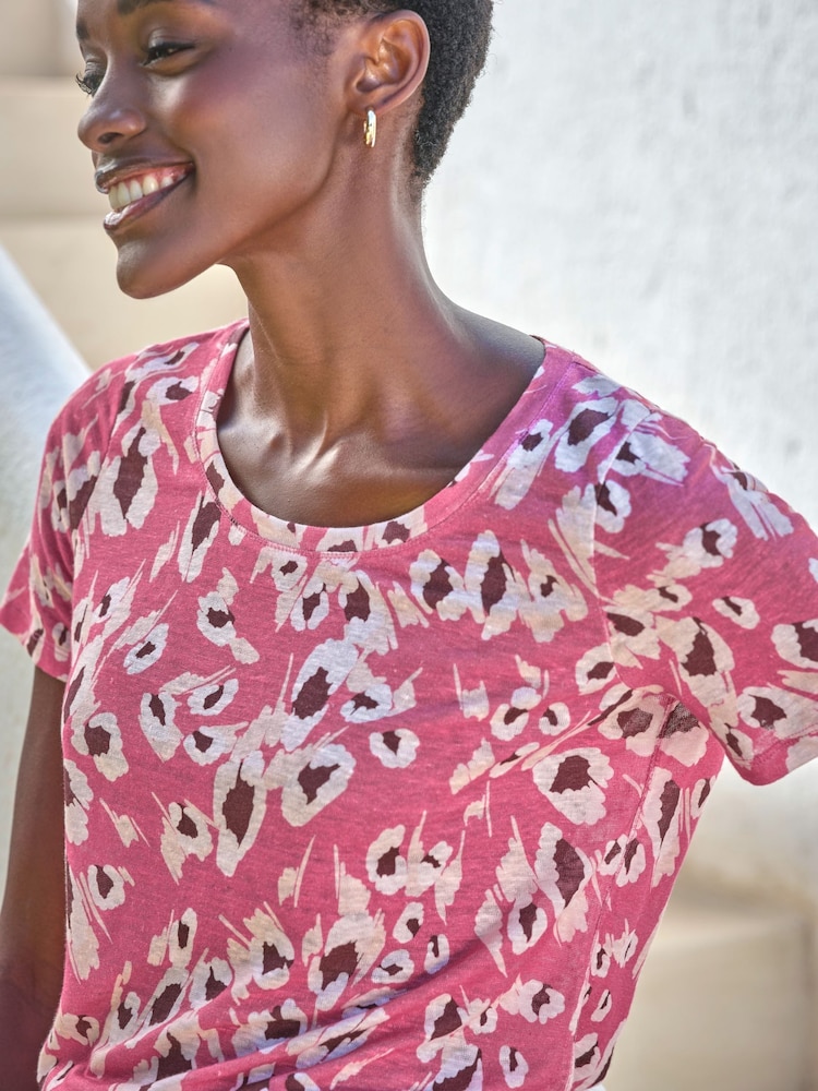 Pure Collection 100% Linen Short Sleeve Round Neck T-Shirt - Image 3 of 3