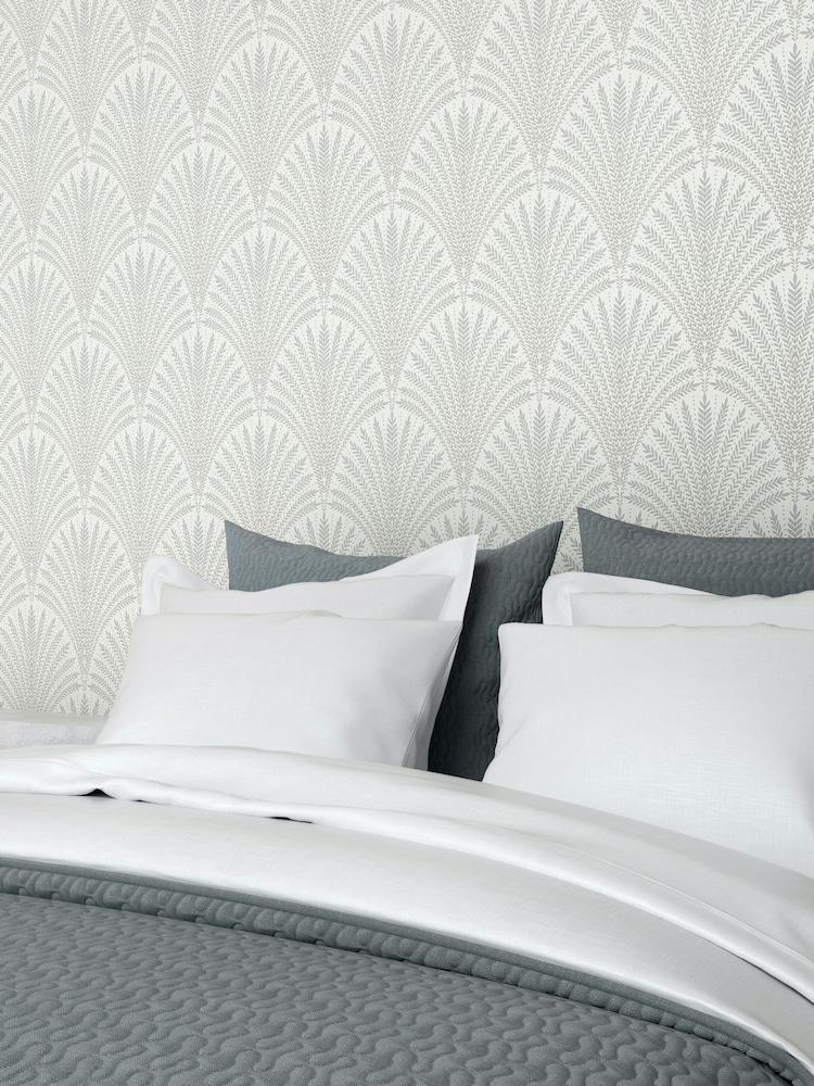Hoopla Walls Grey Leaf Fan 10M Wallpaper - Image 1 of 2