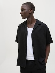 Черный - Фактурная рубашка с короткими рукавами JACK & JONES Resort - Image 1 of 5