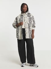Simply Be Animal Snake Print Utility 100% Cotton Shacket - Image 4 of 4