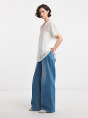 JD Williams White Crinkle Broderie Trim Top - Image 3 of 4