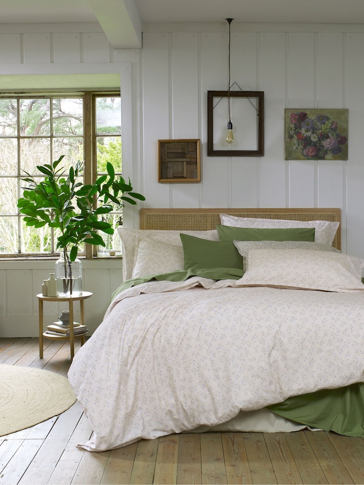 Piglet in Bed Spring Sprig Duvet Cover - Image 1 of 4