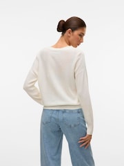 VERO MODA White Lightweight V-Neck Cardigan - Image 2 of 5