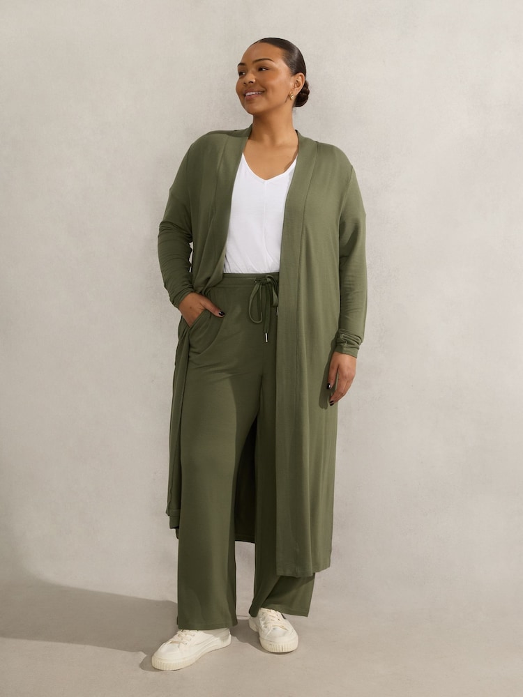 Зеленый - Live Unlimited Curve Lightweight Supersoft Straight Leg Trousers - Image 1 of 3