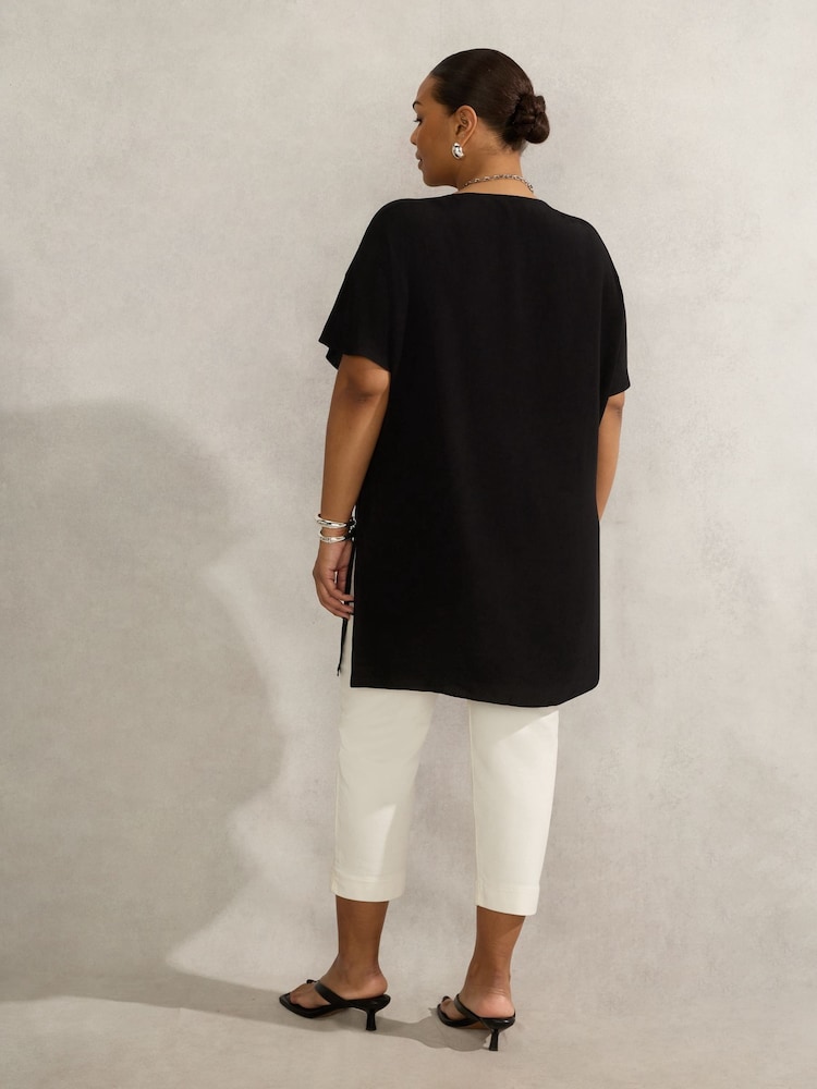 Live Unlimited Black Curve Woven V-Neck Side Split Tunic - Image 2 of 3