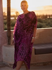 Live Unlimited Pink Curve Animal Print Kaftan Dress - Image 5 of 6